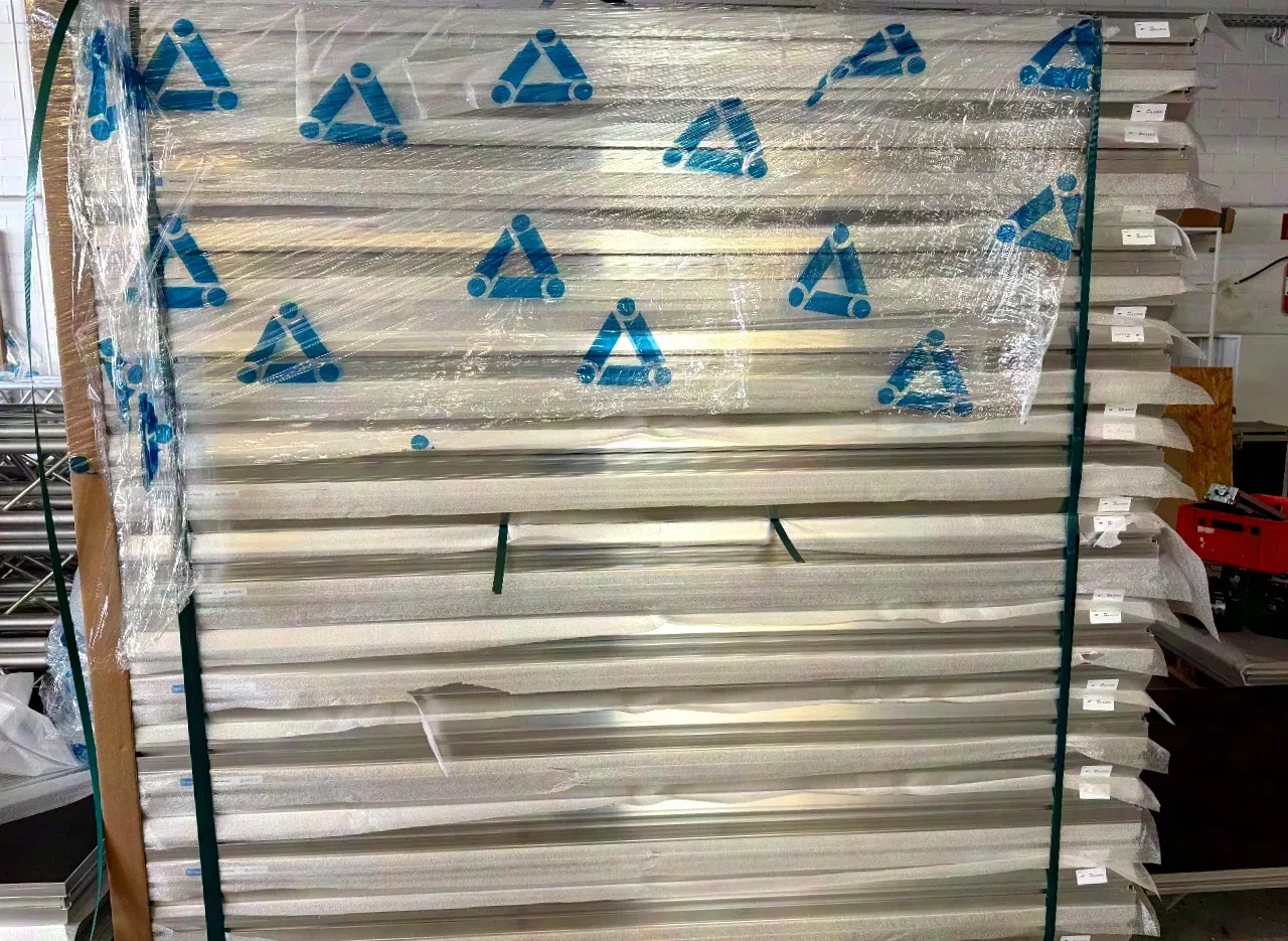 Prolyte Basicline Bühnenpodest 2x1m Stagedex 200 x 100 cm Bühnen Deck Indoor