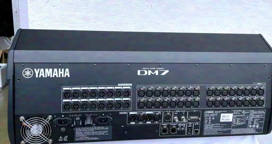 Yamaha DM7