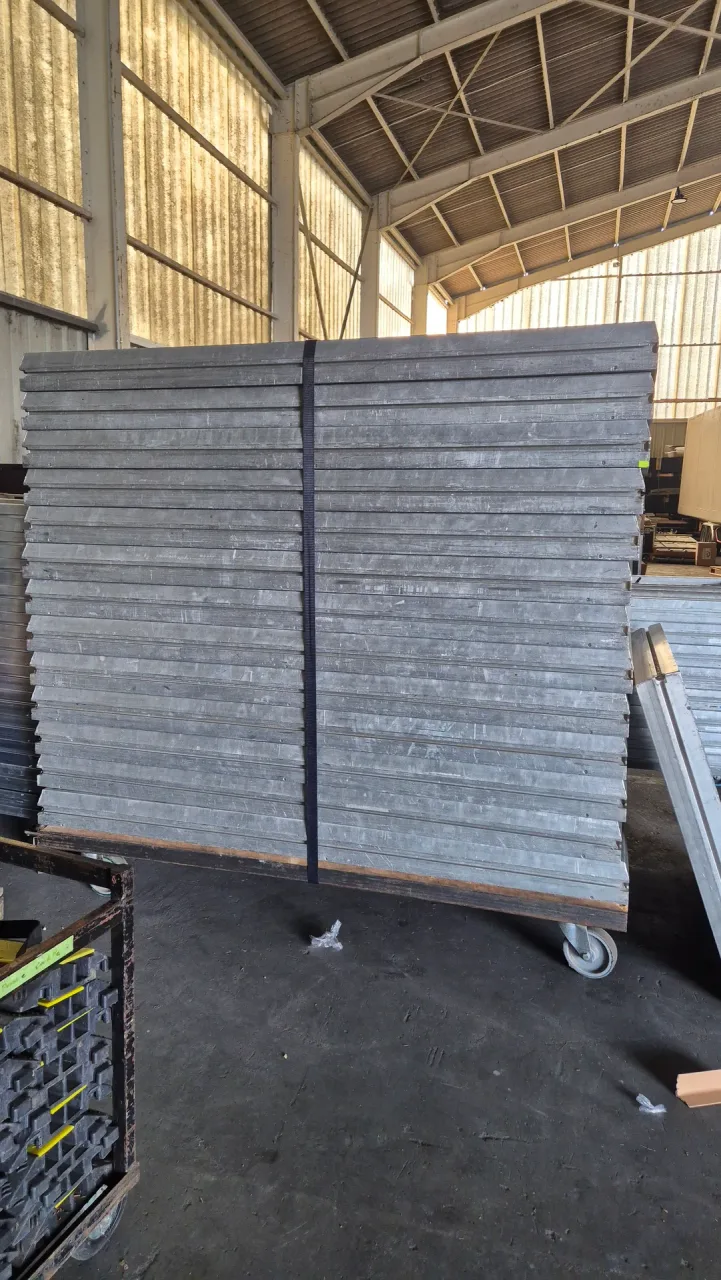 PROLYTE stagedex Schwarzes Podestplatten-Paket
